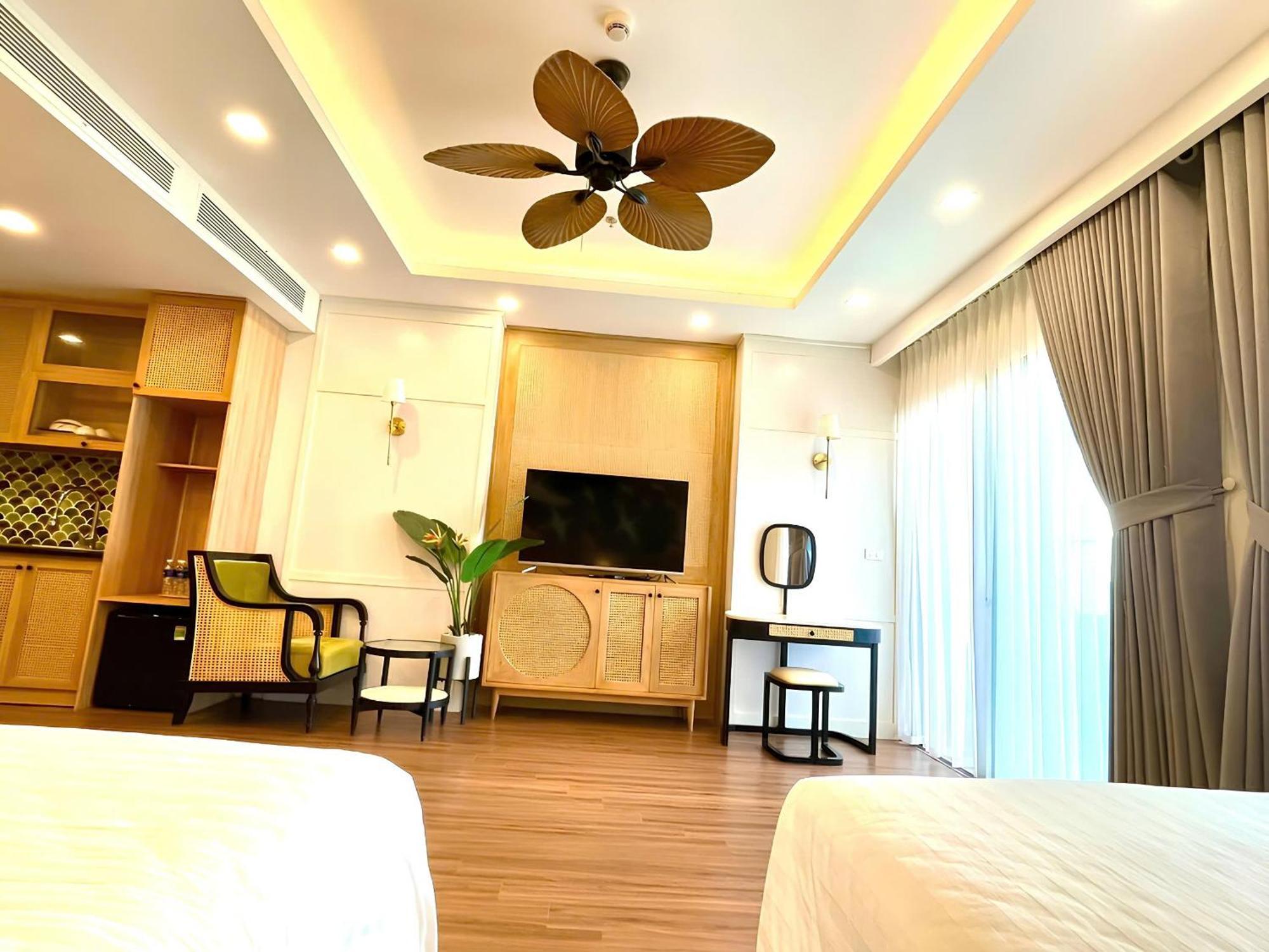 Flc Quy Nhon Seaview Condotel Bagian luar foto